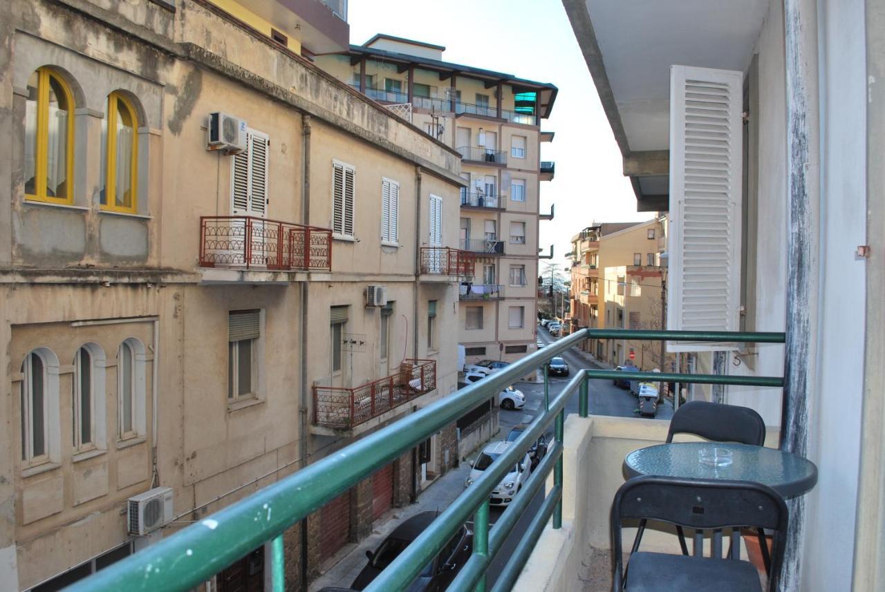 Casa Teatro Apartment Sassari Bagian luar foto
