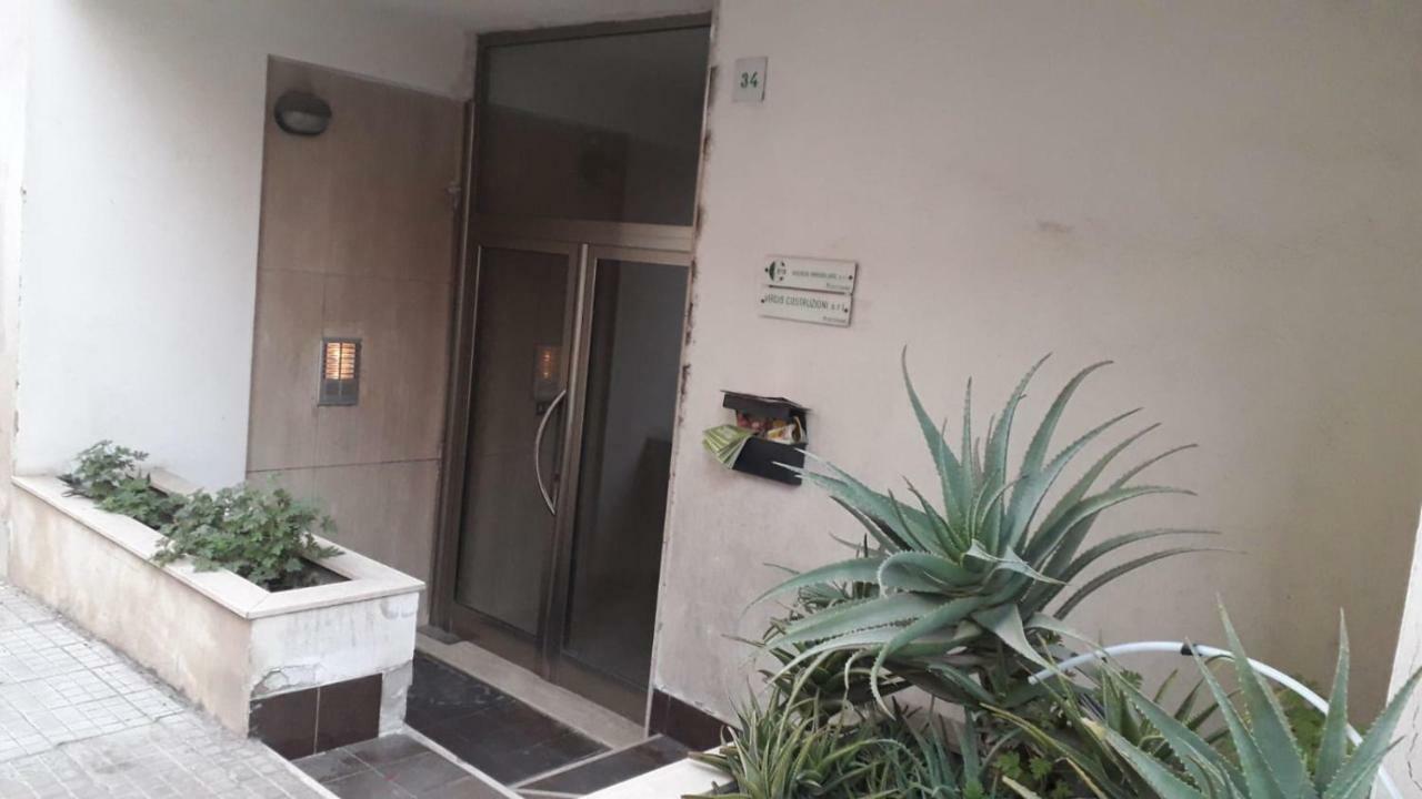 Casa Teatro Apartment Sassari Bagian luar foto